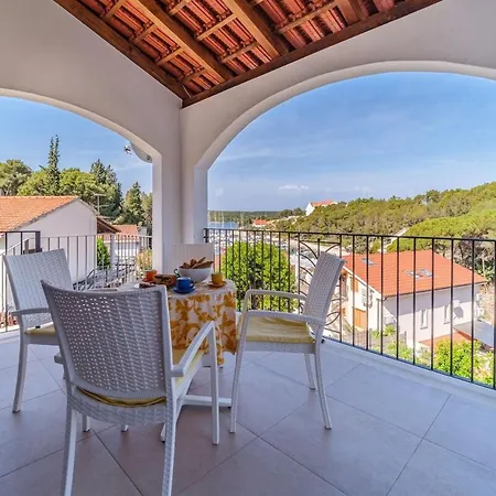 4 Bedroom Villa, Heated Pool, Bay View,