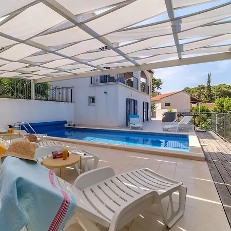 4 Bedroom Villa, Heated Pool, Bay View, Villa